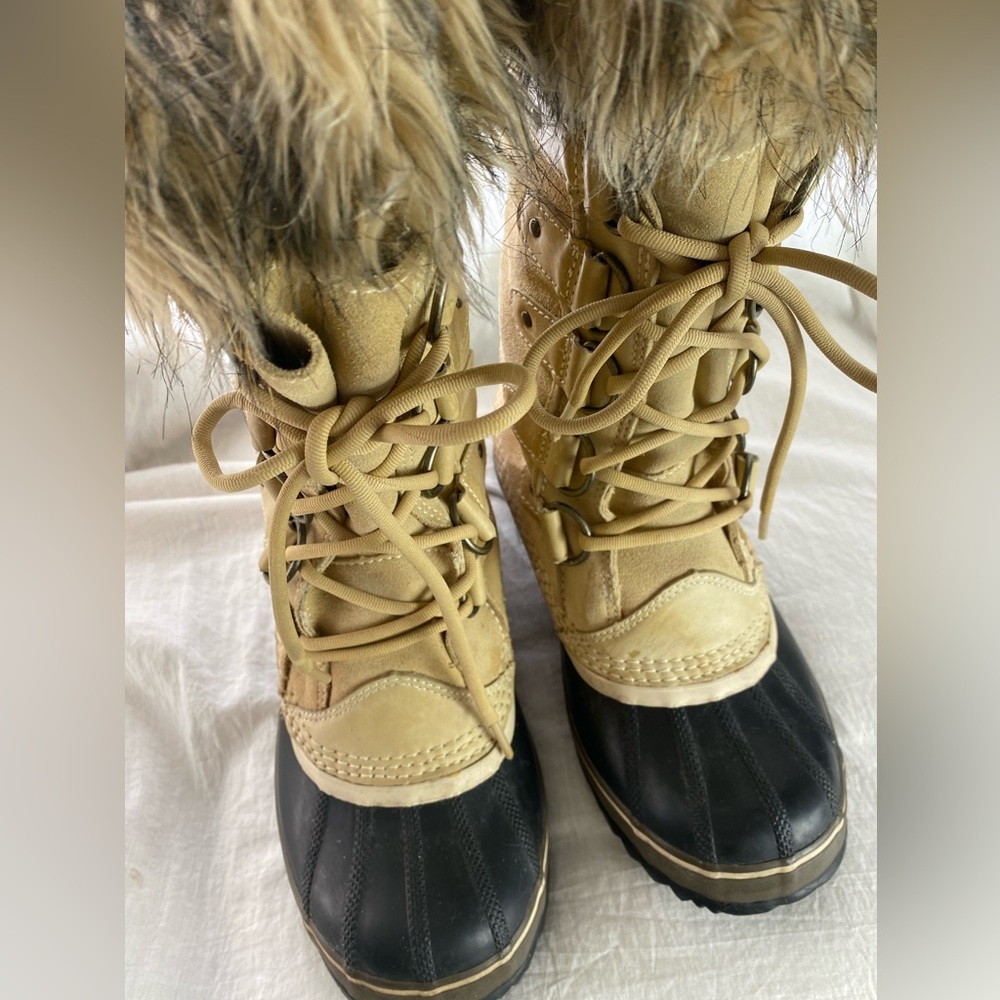Sorel Joan of Arctic Boots Leather- Size 7 - Picture 6 of 13